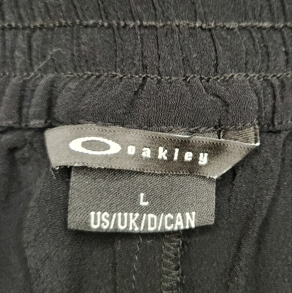Oakley black athletic shorts - Picture 8 of 8